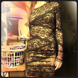 BEBE DRESS ONE SHOULDER BLACK AND TAN